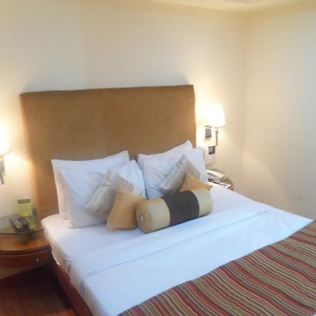 Ohris Banjara Hotel Hyderabad Ngoại thất bức ảnh